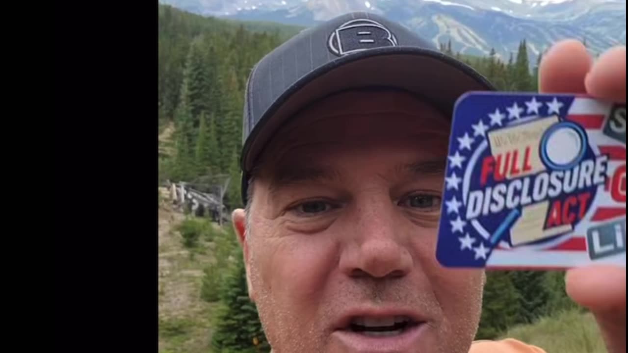 How many of you believe that the United States operates on a constitution? NO CONSTITUTION www.FullDisclosureAct.com