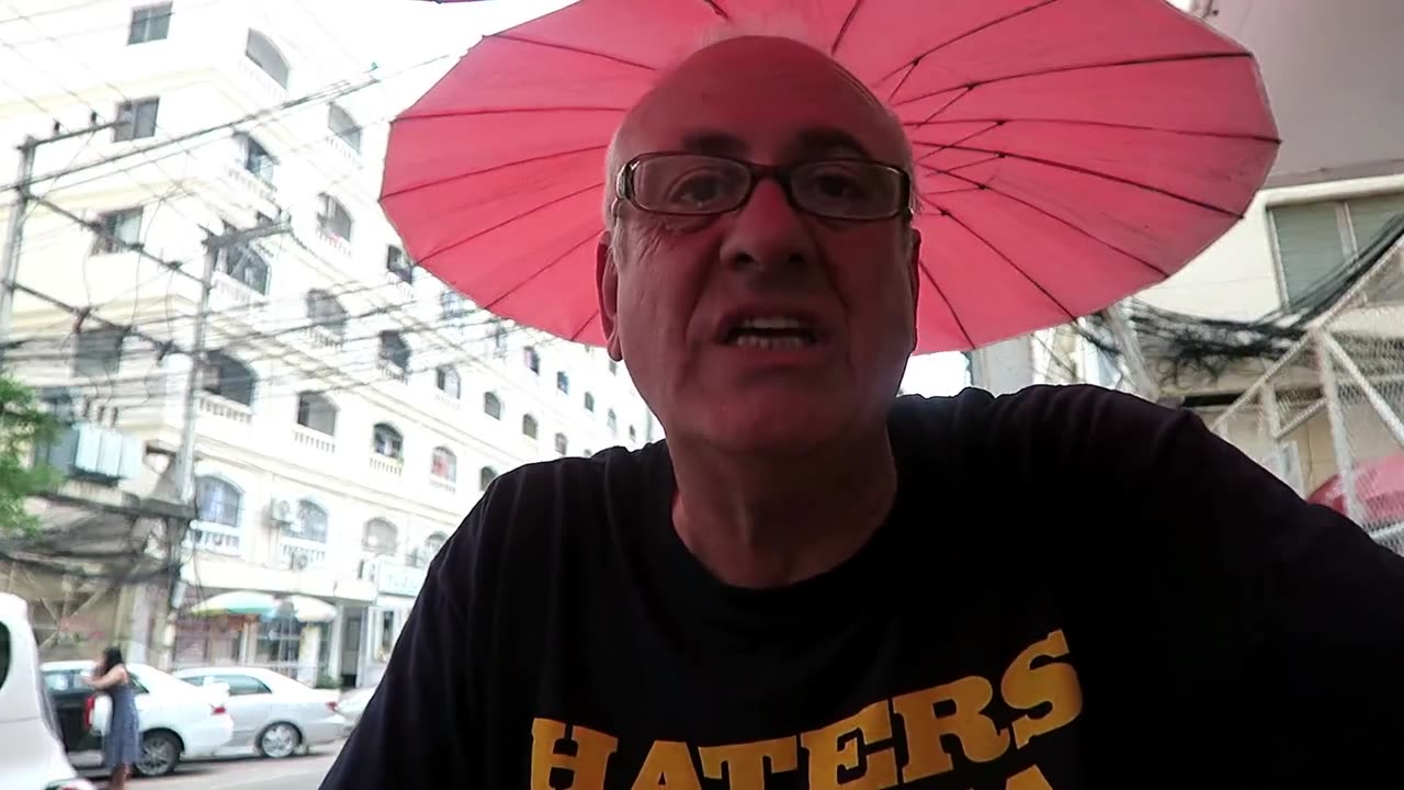 🇹🇭 Retiring on a budget in Pattaya, a great cheap rental area!