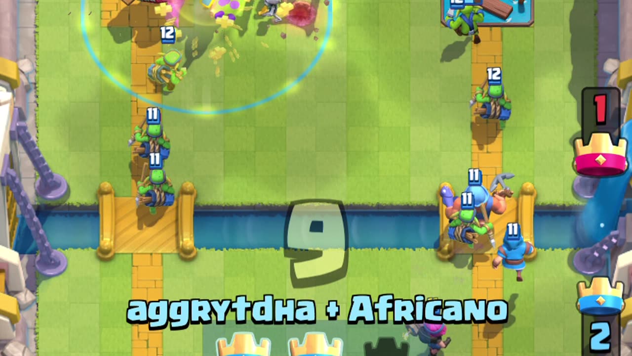Clash Royale: 30/5 gameplay (teamwork come back)