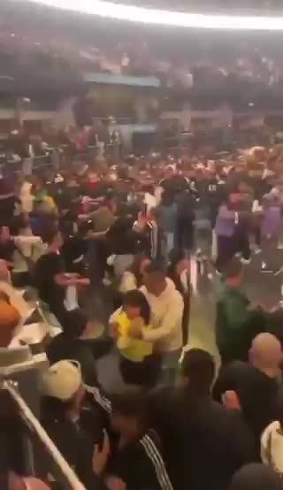 Disturbios en el Movistar Arena