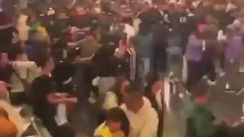 Disturbios en el Movistar Arena