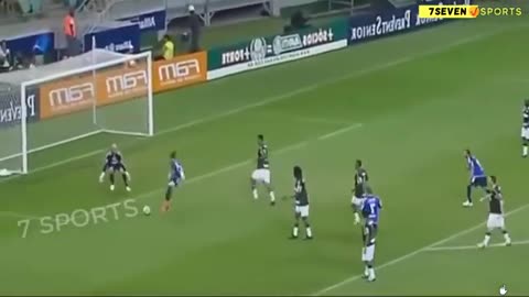 30 best football lucky moments