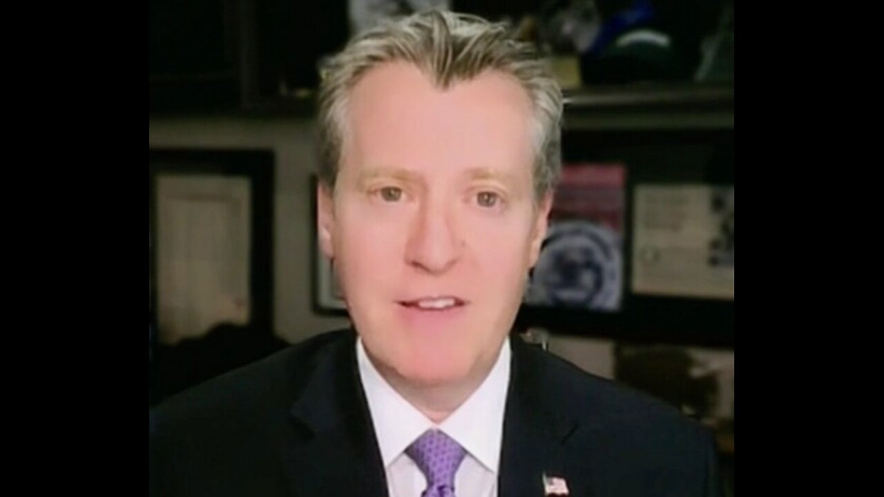 Banker Elenowitz. Newsmax 'Success' As Public Company Will Continue, Revenue to Grow