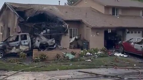 ✈️💥Plane has slammed into San Diego neighborhood in what officials describe as "direct hit to HOMES