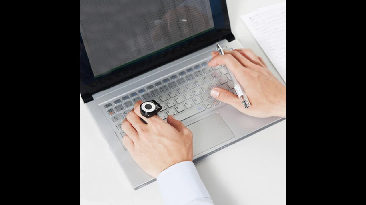 Rechargeable Wireless Presentation Clicker, with Finger Ring & 10m Connection, for Work, School