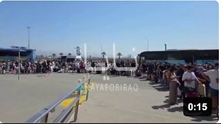 🇮🇱⛵️ A massive crowd of Zionists queues to board rescue ships bound for Cyprus