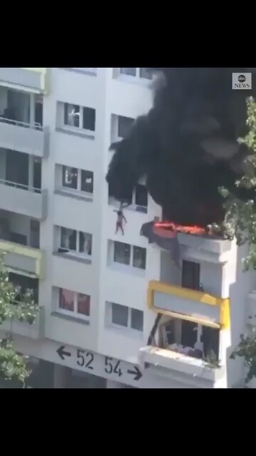 Heroes Catch Two Young Brothers Jumping from Burning 4th-Floor Apartment – Grenoble, France