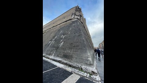 No Illegal Aliens Behind the Vatican Border Wall