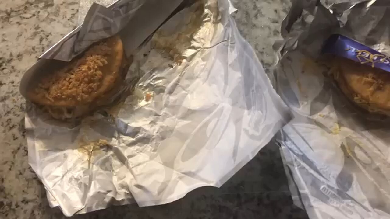 cobes reviews street chalupa from taco Bell
