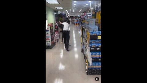 Security Guard Gets His Thumb Bitten Off By A Thief After He Tried To Stop Him Stealing