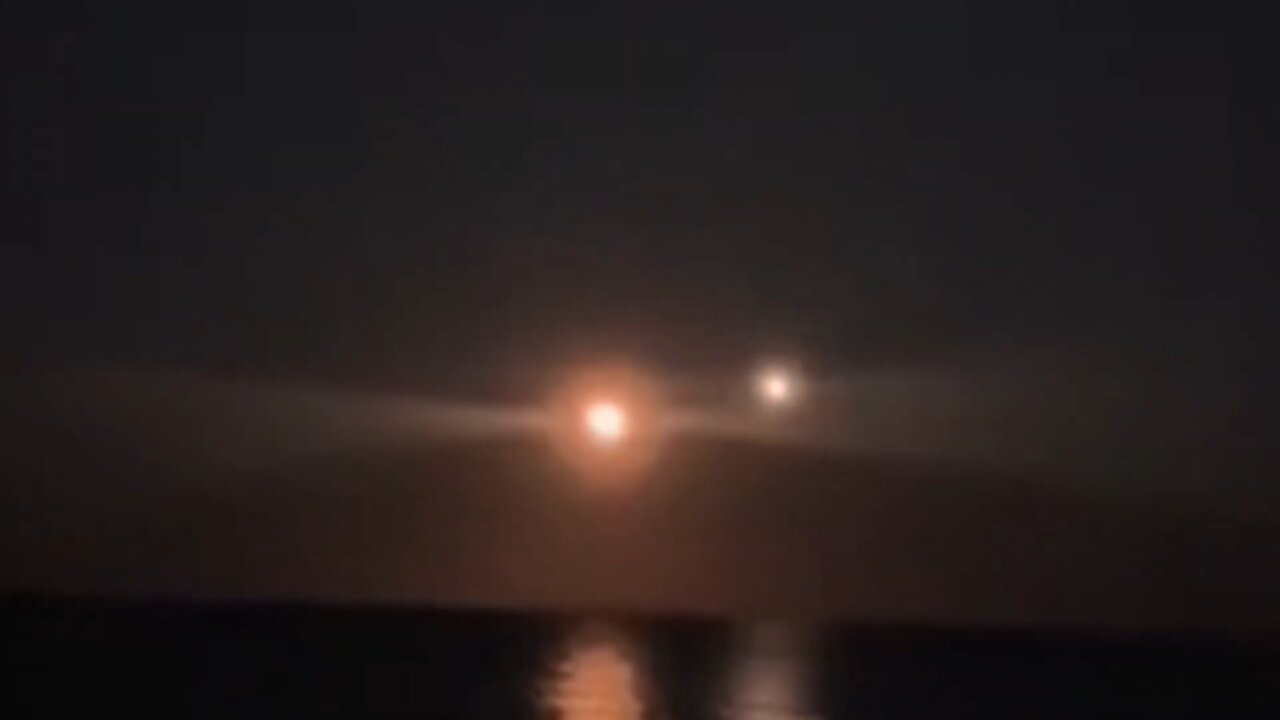 Multiple Witnesses Report UFO over Florida