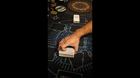 Freeing Ourselves From Burdens | Collective Energy Reading 🔮✨