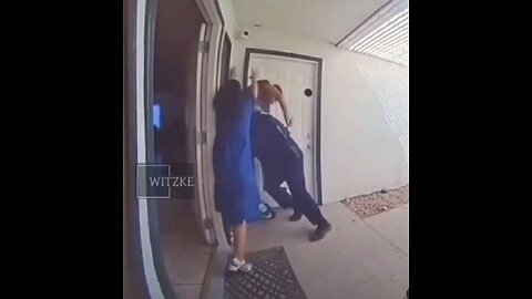 Police officer immediately stabbed after knocking on door, mother unable to stop