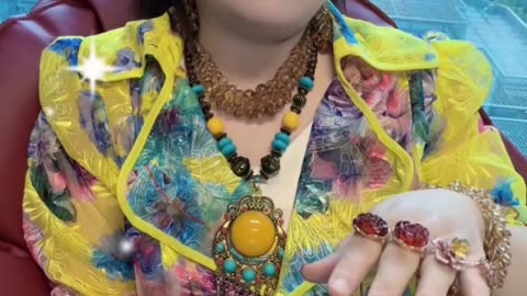 250612-15 Turquoise Bead Strand: Jelly-Blue Amber Mystery Around the Neck