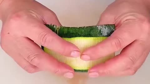 Have you ever seen stretchy watermelon!.hd