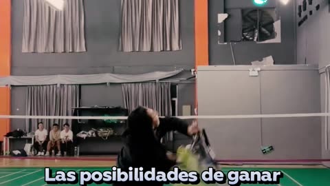 Jugador de bádminton encuentra la manera de no perder ni un solo punto