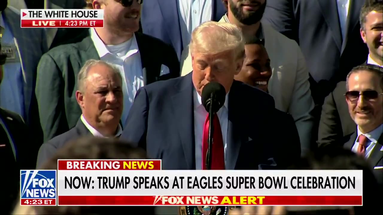 Trump recognizes the Eagles head of security "Big Dom" who is a MASSIVE Trump fan