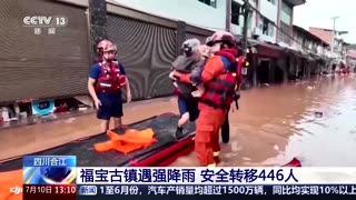 Flash floods in China sweep away cars and force evacuations