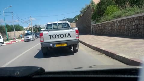 " Hey You " à Tlemcen, non sans risque