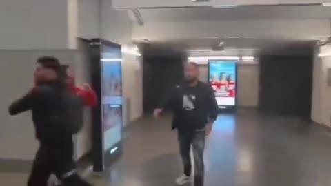 Youtuber and kickboxing champion, Cicalone Simone, savagely beaten by immigrants