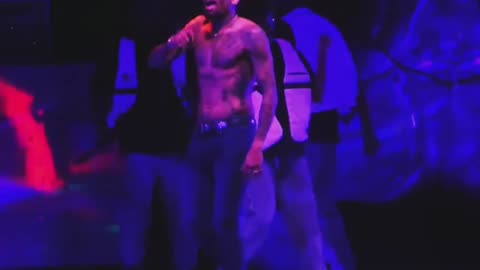 [ENERGY] Shirtless Chris Brown Performing "No Guidance" (Indigoat Tour) 🥵🔥