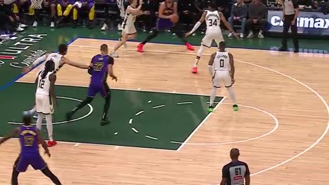 NBA - LUKA 1-LEGGED STEP-BACK FADEAWAY 😲