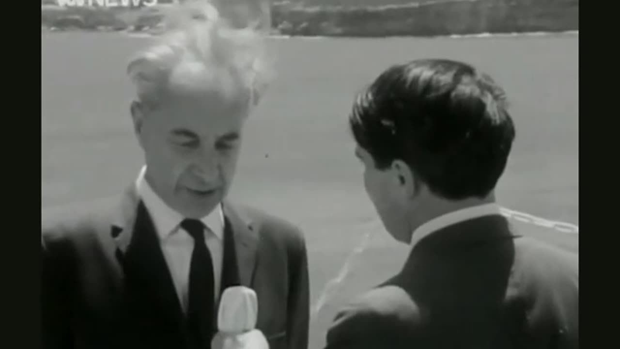 scientist from 1965 claims that the moon is made of plasma