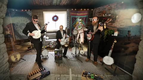 RIDERS ON THE STORM PERFORMED BY FOGGY MOUNTAIN SPACESHIP
