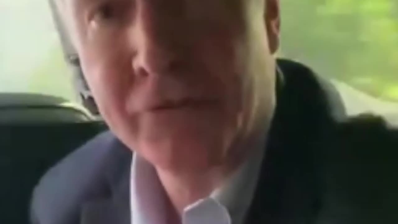 (D) Sen. Chris Van Hollan In El Salvador Trying To Bring Back Illegal Criminal To America