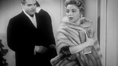 26) «Земной спутник» / «Earthbound Satellite»