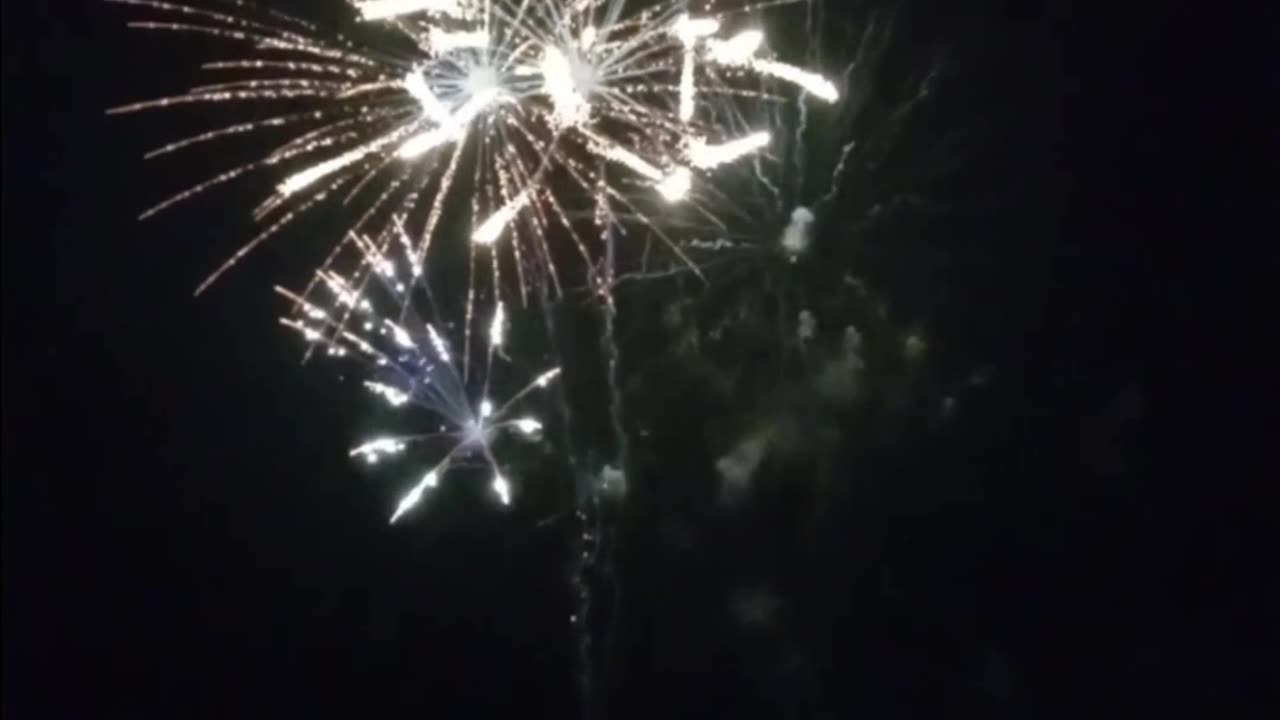 🔥🔥🔥Fireworks🔥🔥🔥 July 4th, 2024 Lake Quassapaug, CT 12 of 17