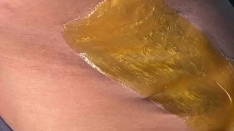 Underarm Waxing Using Sexy Smooth Golden Allure Hard Wax | @thatsthelookbeauty