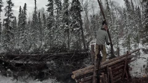 3 Days in Arctic Survival Shelter - Solo Bushcraft Camping & Blacksmithing.