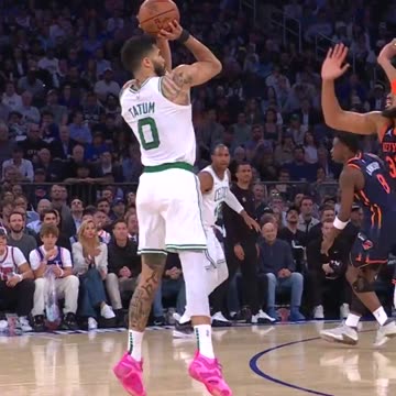 Jayson Tatum has the offense rollin' in NYC 😤