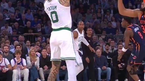 Jayson Tatum has the offense rollin' in NYC 😤