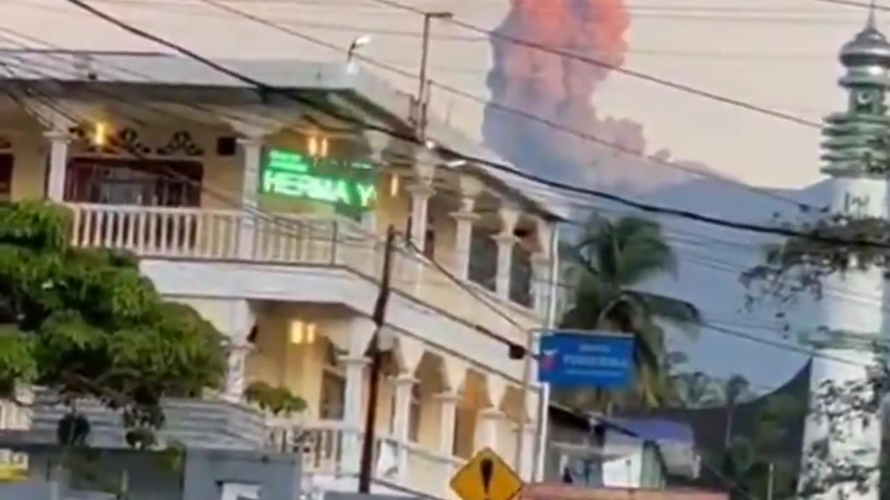Huge erupt at the Marapi volcano in the West Sumatra Province of Indonesia