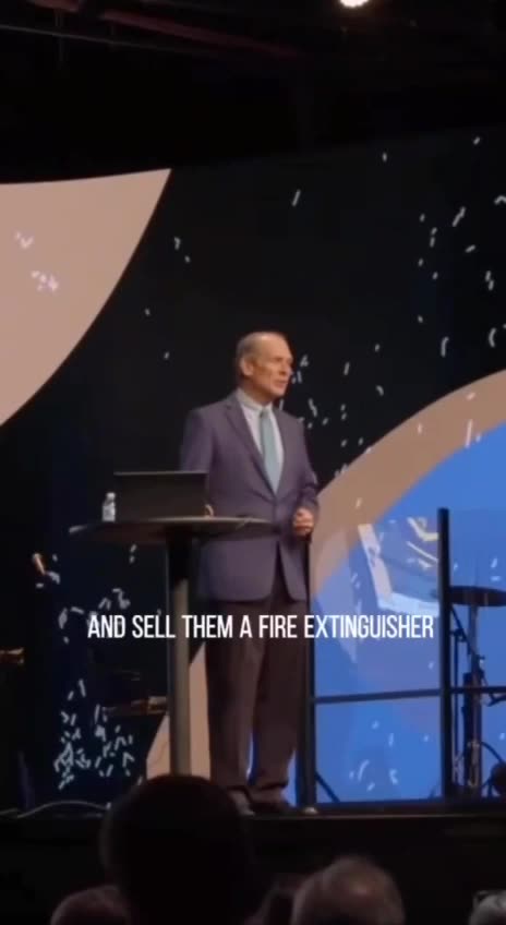 🔥💥💣🔥 This is exactly how they do it, like what happened on Jan 6th 2021. Teach your kids...