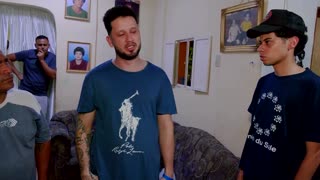 Venezuelan singer held in El Salvador prison returns home