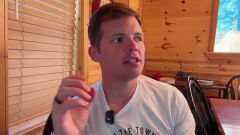 Skip the AI Gold Rush: Launch This “Boring” Cash-Flow Business in 7 Days