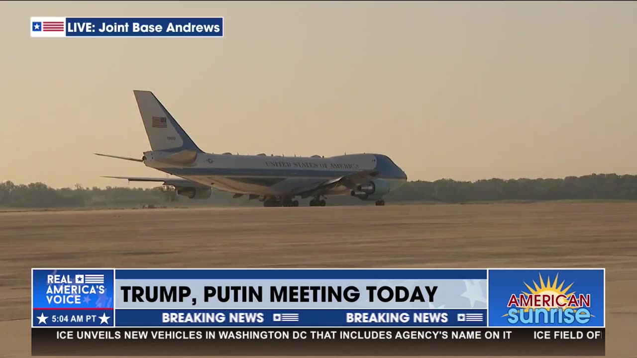 AIR FORCE ONE HEADS TO ALASKA