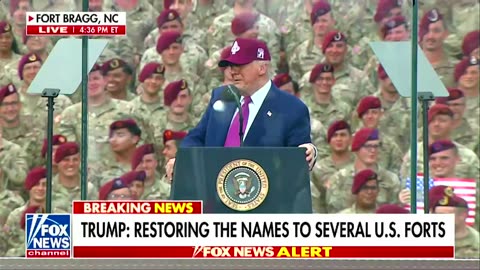 Trump prompts Army troops to boo media and cheer for 'Robert E. Lee'