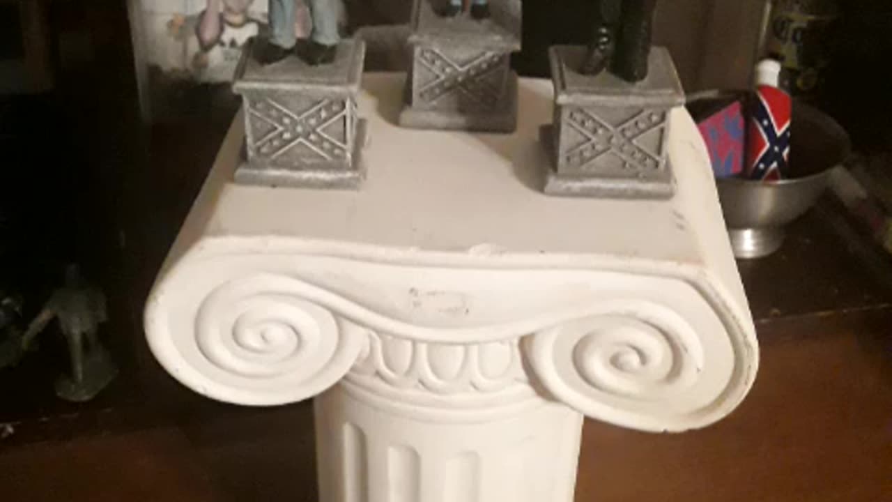 Putting Confederate stuff on a Pedestal