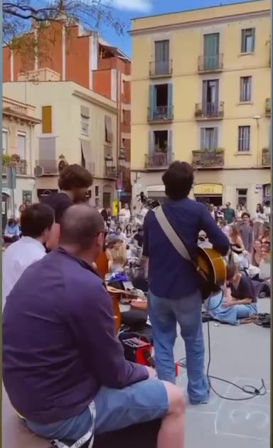 A Monday in Barcelona with no electricity or internet.