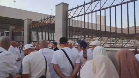 Jannatul Baqi - Where Tears Speak Louder Than Words 💔 | হাজীদের অশ্রুসিক্ত মুহূর্ত | Madinah