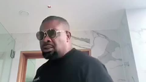 Don Jazzy shows off his dance skills