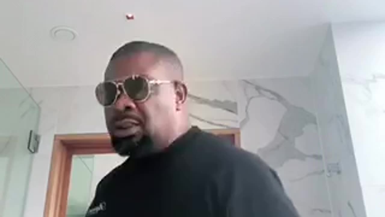 Don Jazzy shows off his dance skills