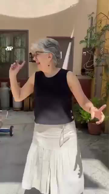 dubladora da chiquinha na vila do chaves.mp4