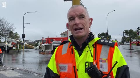 Tornado strikes Auckland causing building to collapse