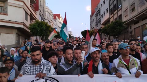 مسيرة الأواني للتنديد بالتجويع الممنهج على سكان غزة طنجة 11 05 2025 ارحل ارحل يا جبان