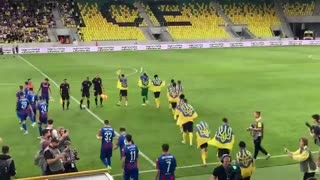 Ukrainian team players refuse to shake hands with Serbian players